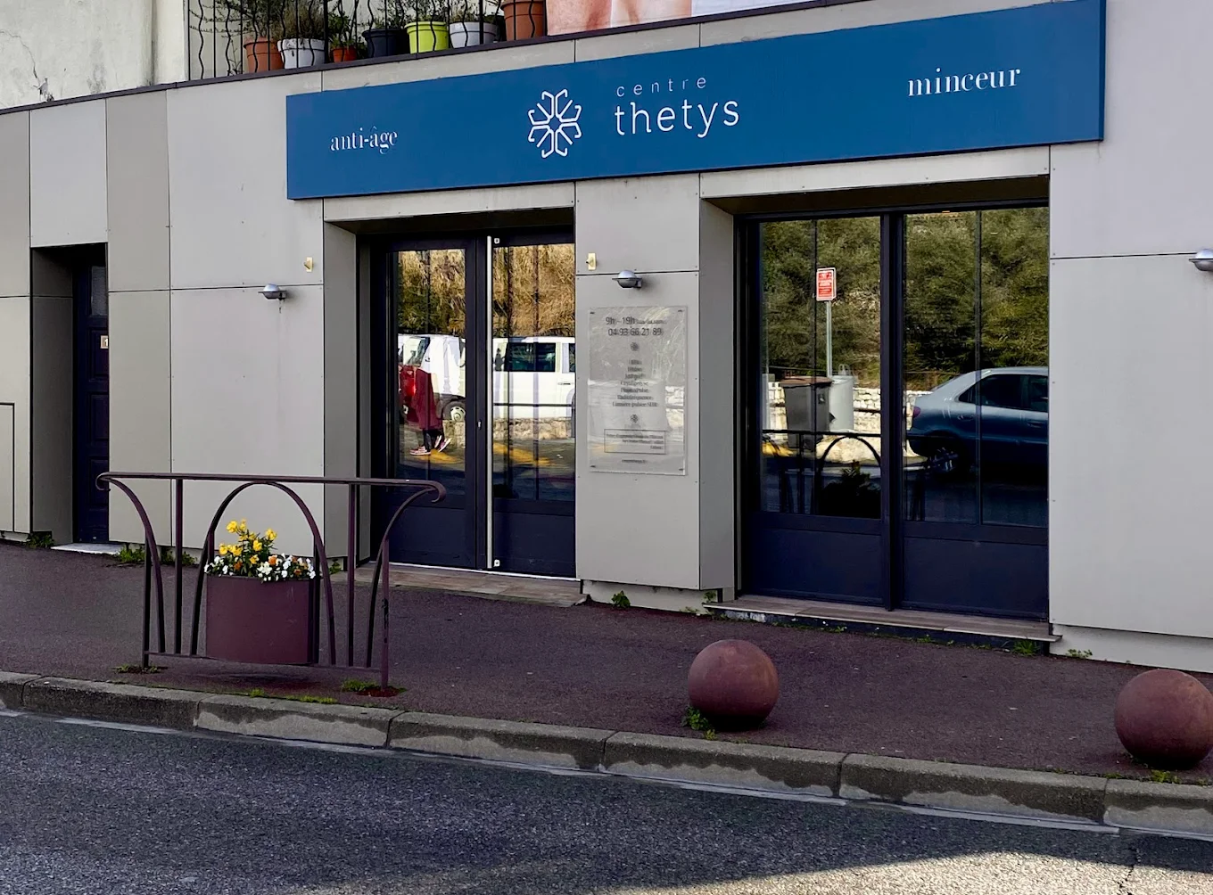 Façade Centre Thetys Pégomas