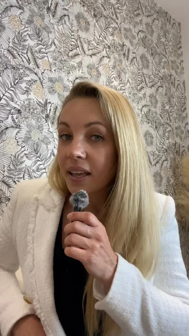 🤖 L’IA débarque dans notre skincare… mais peut-elle vraiment comprendre votre peau ?Dans ce nouvel épisode, Elodie décrypte cette tendance et explique pourquoi une analyse beauté va bien plus loin qu’un simple scan ou une photo.✨ La technologie peut aider. L’expertise fait la différence.#ia #chatgpt #diagnosticdepeau  #estheticienne #cannes